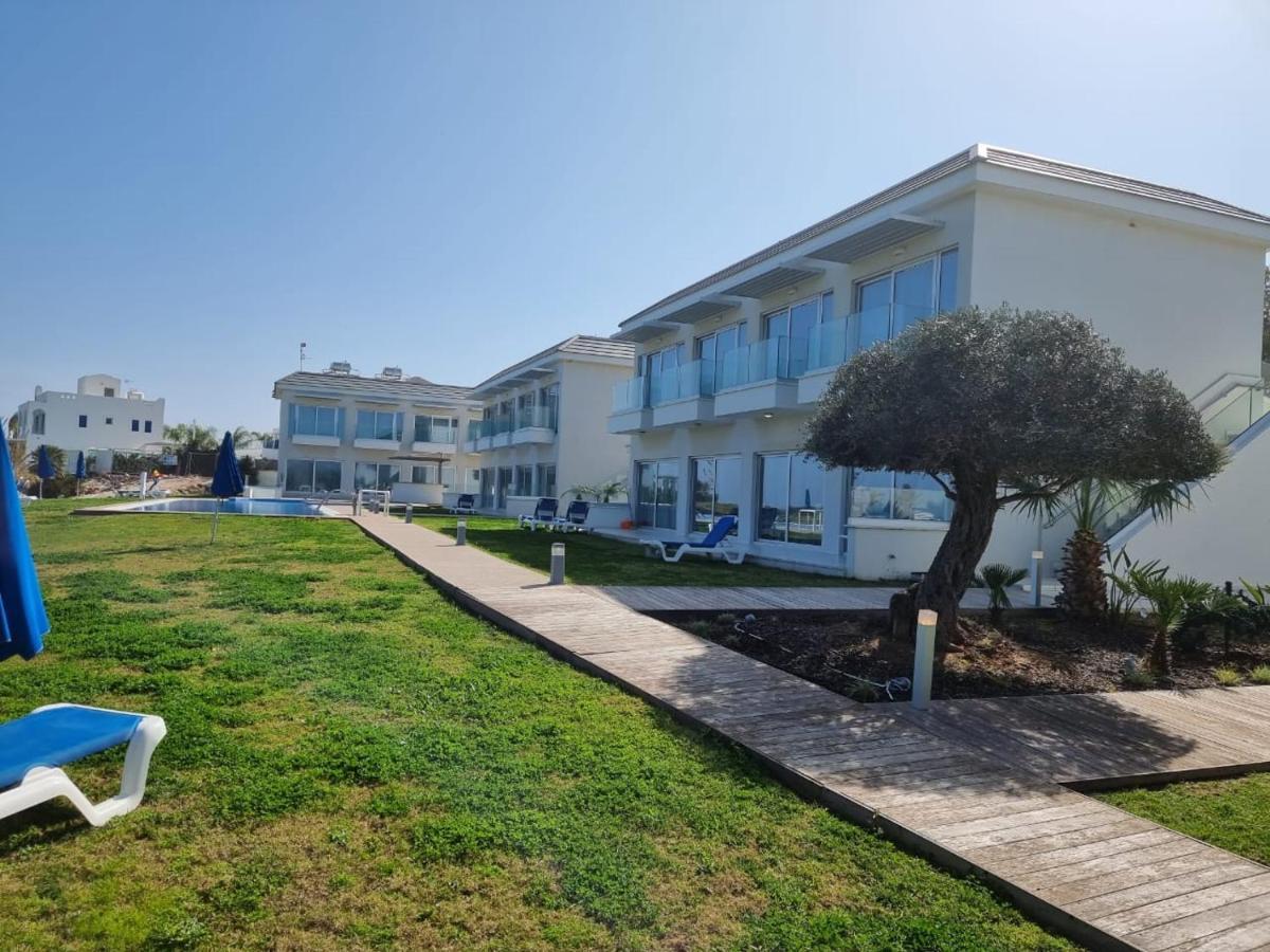 Ocean Suites Luxury Apartments Protaras Exterior photo